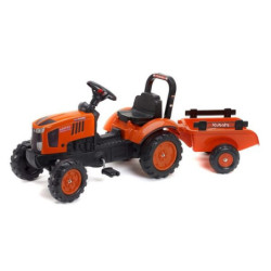 Traktor Kubota z przyczepą