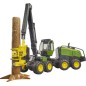 Bruder Kombajn zrębowy John Deere 1270G z drzewem U02135